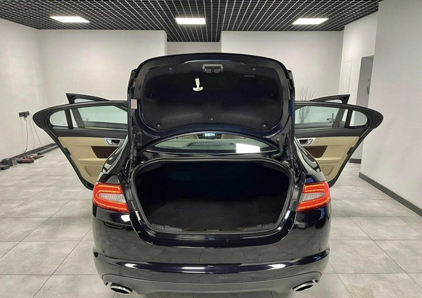 Jaguar XF cena 57900 przebieg: 106000, rok produkcji 2012 z Suchedniów małe 631